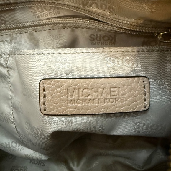 Michael Kors Handbag - Picture 5 of 5